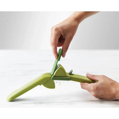 Joseph Joseph Garlic Press Green | 20179