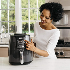 Ninja 3.8L 1550W Ceramic Non Stick Air Fryer | AF100EU