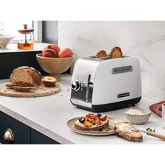 KitchenAid Classic 2-Slot Toaster | 5KMT2115E
