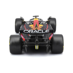 Bburago Oracle Red Bull Racing RB19 #1 Max Verstappen 1:24 Die-Cast Model Car with Driver Figurine | 18-28036V