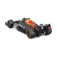 Bburago Oracle Red Bull Racing RB18 #11 Sergio Perez 2022 1:24 Die-Cast Model Car with Hard Case | 18-28026P