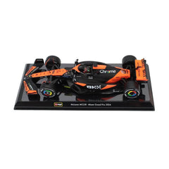 Bburago McLaren MCL38 #81 Oscar Piastri 2024 1:24 Die-Cast Model Car with Hard Acrylic Showcase