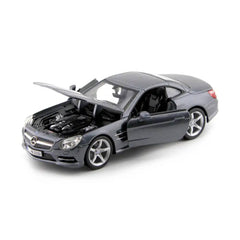 Bburago Mercedes-Benz SL 500 Hardtop 1:24 Die-Cast Model Car