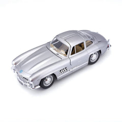 Bburago Mercedes-Benz 300 SL 1954 1:24 Die-Cast Model Car - Silver
