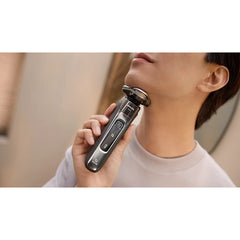 Philips i9000 Wet & Dry Electric Shaver with SkinIQ | X9002