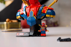 LEGO Iron Spider-Man Bust | 76326