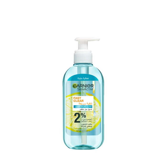 Garnier Fast Clear 2% Salicylic Acid & Vitamin C Anti-Acne Gel Wash 200ml