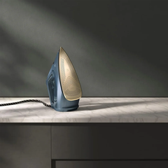Electrolux Renew 800 Steam Iron 2500W | E8SI1-82BM