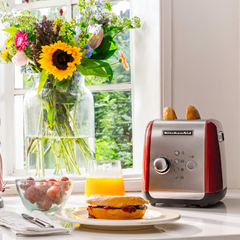 KitchenAid 2-Slot Toaster Empire Red | 5KMT221EER