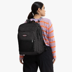 EastPak Pinnacle Spark Black | EK60N98