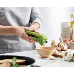 Joseph Joseph Garlic Press Green | 20179