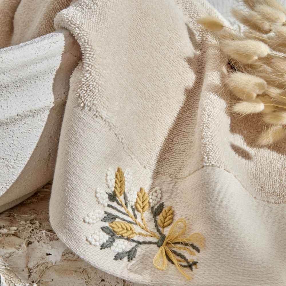 Karaca Home Comfort Touch Embroidered Beige 100% Cotton 30x50cm Towel | 200.22.11.0110
