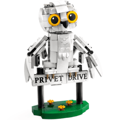 Lego Hedwig at 4 Privet Drive | 76425