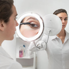 مرآة مكبرة LED ماركة InnovaGoods بذراع مرن ووسادة شفط Mizoom | V0101221