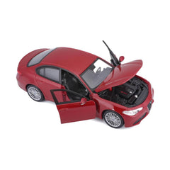 Bburago Alfa Romeo Giulia 2016 1:24 Die-Cast Model Car - Red | 18-21080R