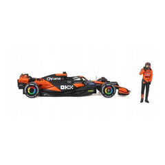 Bburago McLaren MCL38 #81 Oscar Piastri 2024 1:24 Die-Cast Model Car with Driver Figurine | 18-28040P