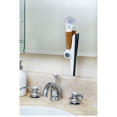 Full Circle Wipe Out Pivoting Shower Squeegee with Hanging Hook | FC16117W