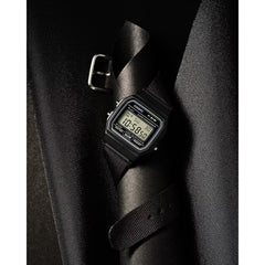 Casio Men's Digital Watch Cloth Band Lightweight | F-91WF-1ADF