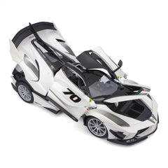 Bburago Ferrari FXX-K Evo #70 1:18 Die-Cast Model Car - White